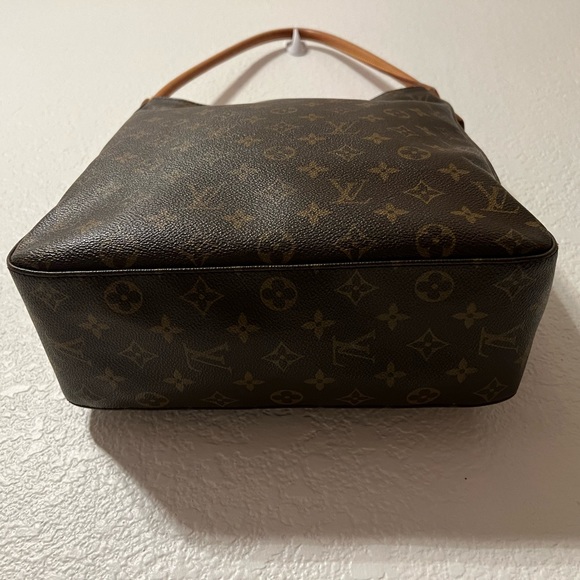 EUC Authentic LV Looping GM - Picture 3 of 12